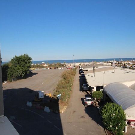 Ohana Holiday Rooms Rosolina Mare Buitenkant foto